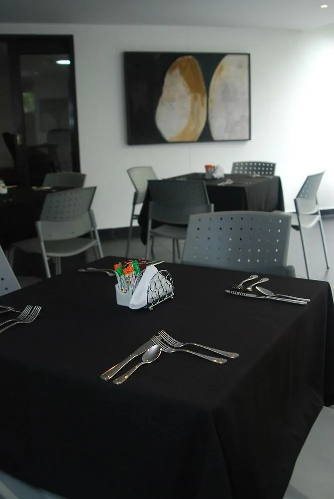 Cyan Suites Poblado By Mde Bnb Medellín Colômbia