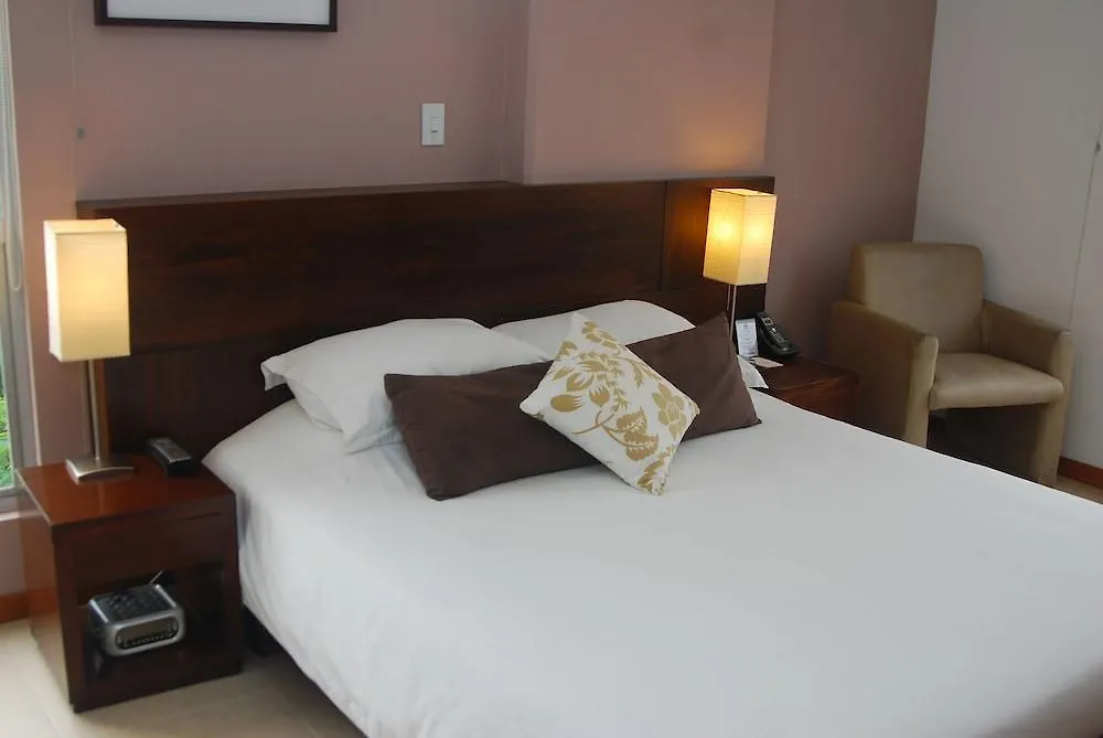 Cyan Suites Poblado By Mde Bnb Medellín Apartamento