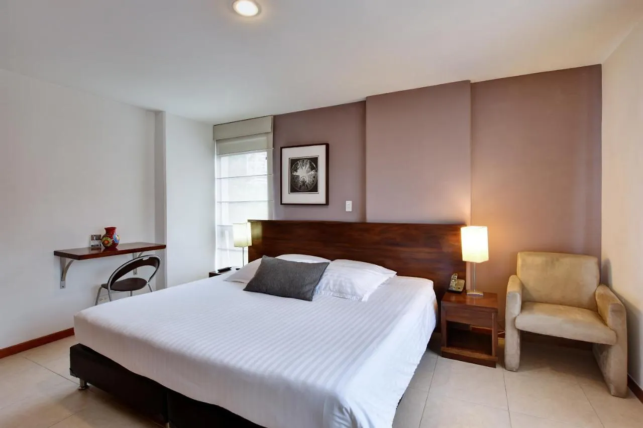 Apartamento Cyan Suites Poblado By Mde Bnb Medellín
