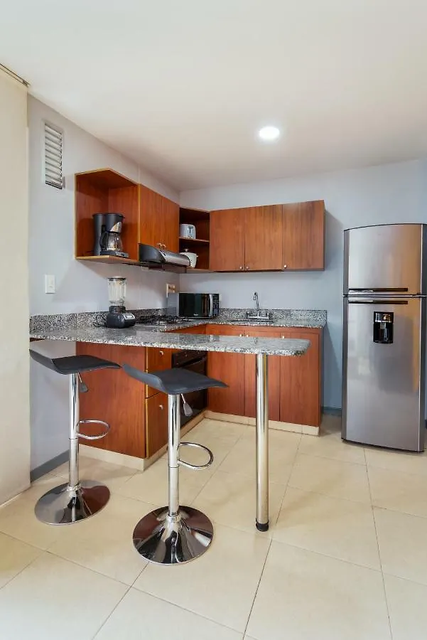 Cyan Suites Poblado By Mde Bnb Medellín Apartamento